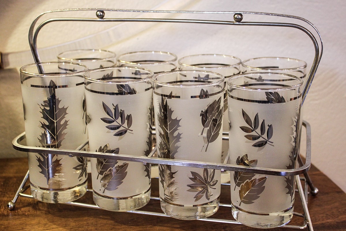 Vintage Glassware Set of 8 , Libby Mid Century Silver Leaf Set of 8  Highball Glasses With Chrome Carrier 